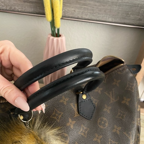 SOLD Authentic Louis Vuitton Speedy 35 - Picture 3 of 13